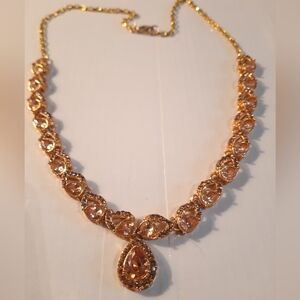 Elegant Gold  Tone Necklace with Teardrop Pendant